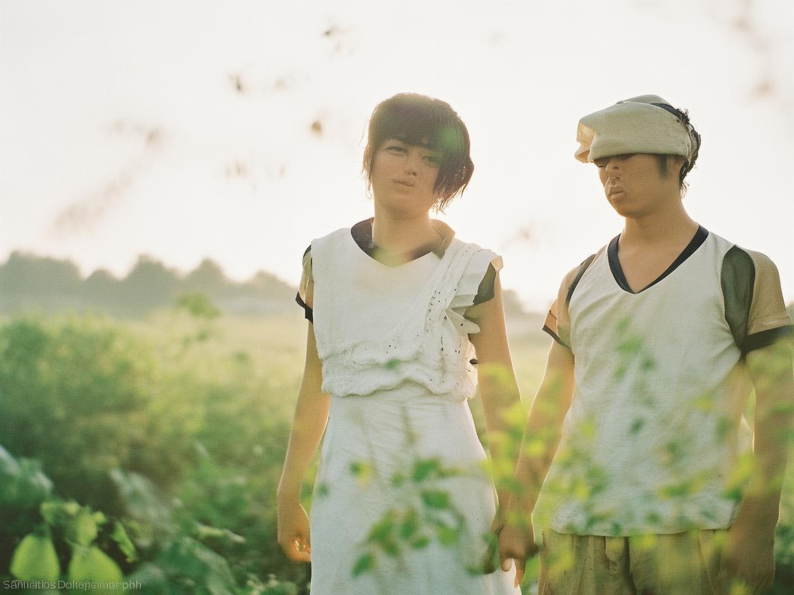 无人机穿梭养老院活动室，点亮别样精彩